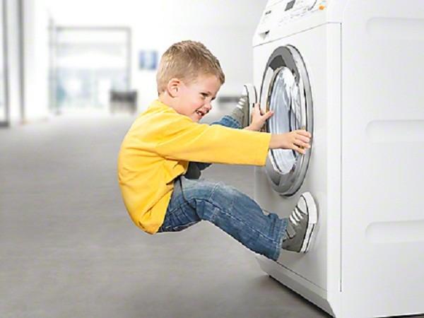 Cách khắc phục máy giặt Midea không mở được cửa
