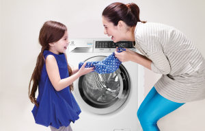 Electrolux máy giặt vắt kêu to do đâu mà ra?